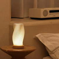 WaveLuxe - Elegante USB-lamp met dubbele schermen