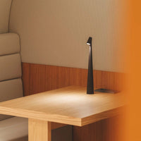 NordicGlow | Dimbare Draadloze LED Tafellamp voor Moderne Omgevingen