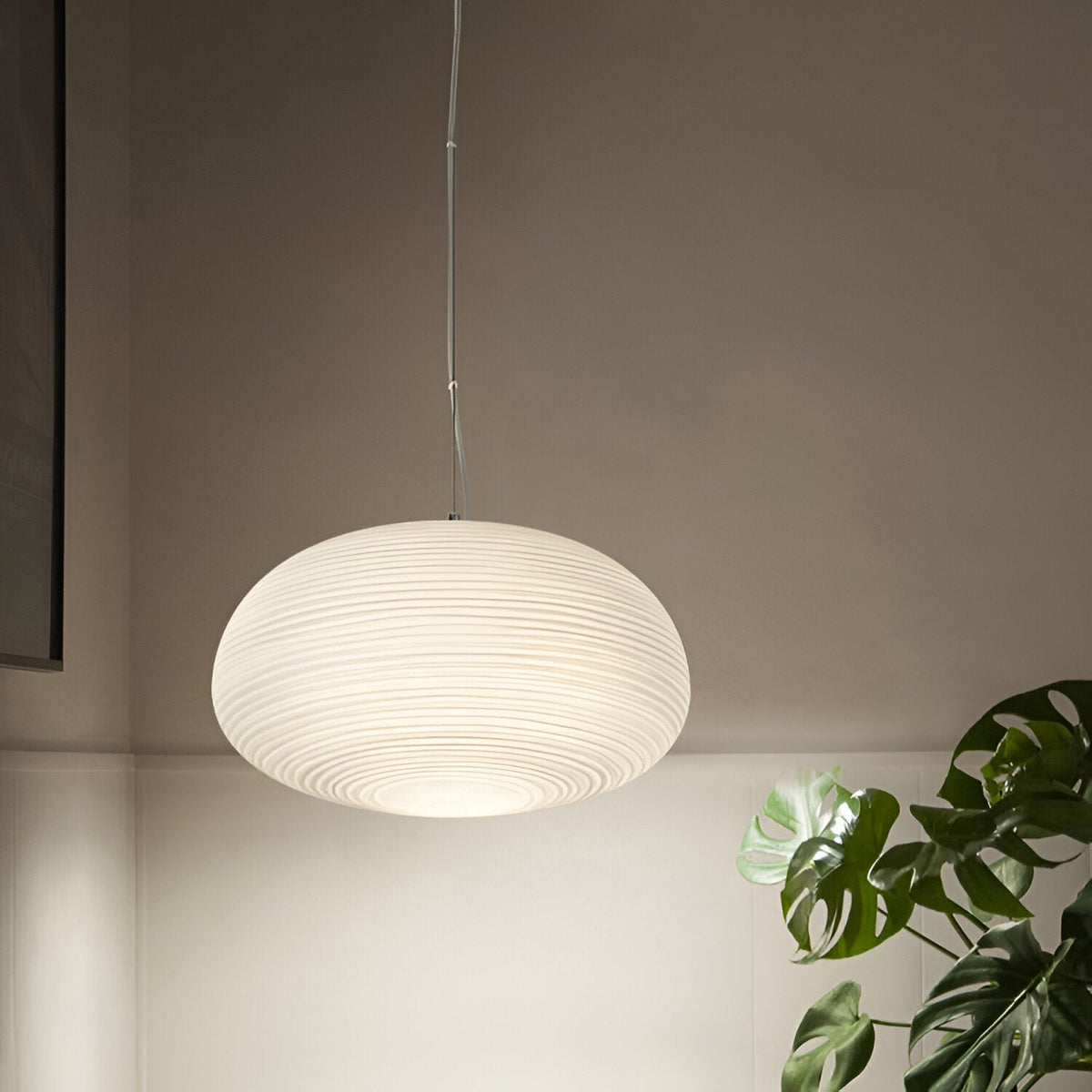 Noordse Moderne Geribbelde Opal Witte Globe Glas Hanglamp