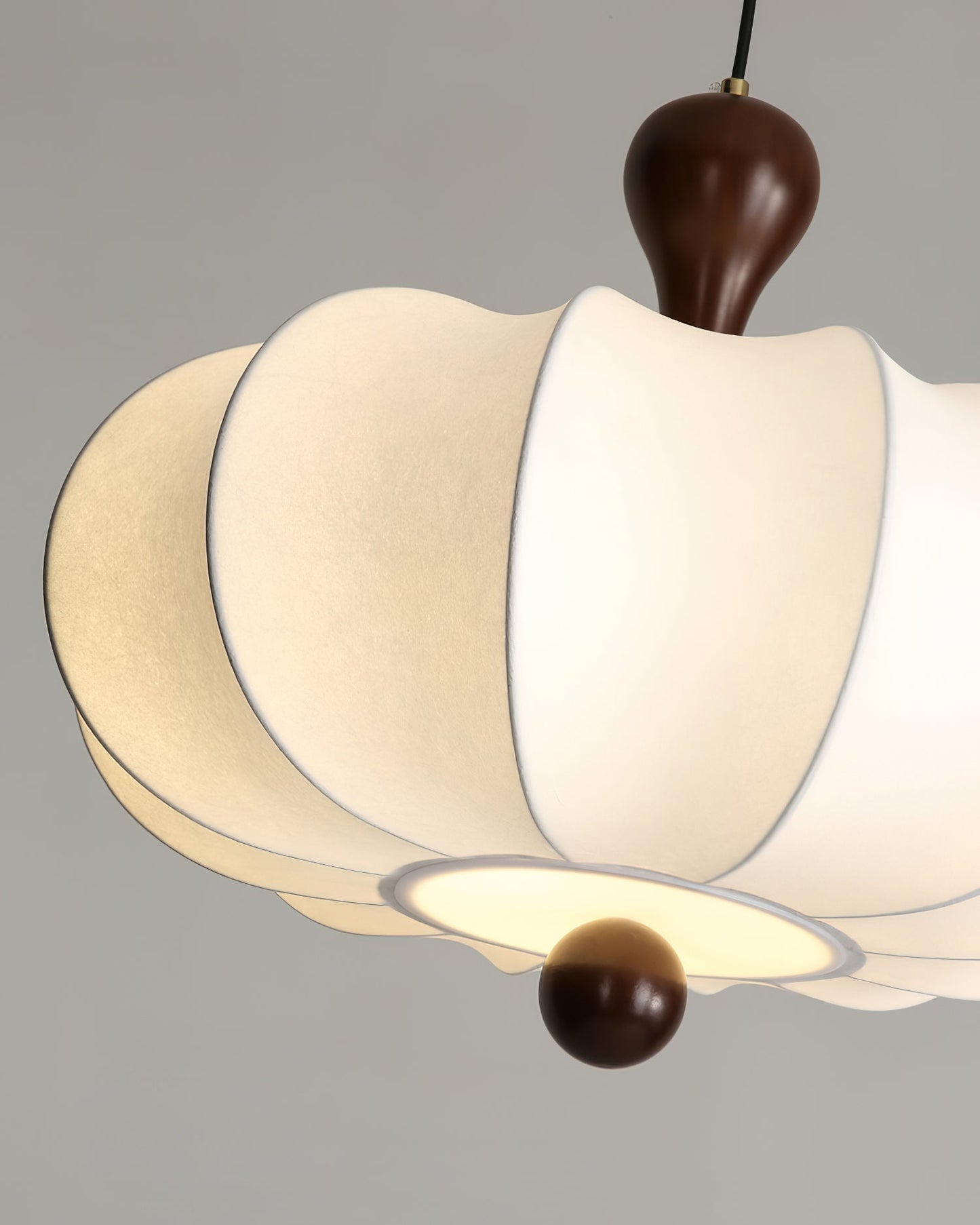 Jovian Hangende Sculptuur Wit