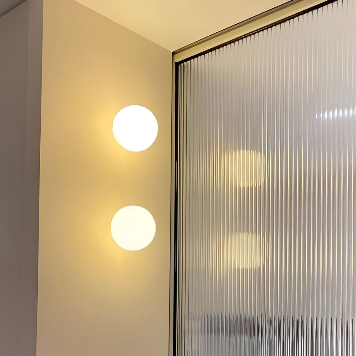 Dioscuri Minimalistische Ronde Glazen Wandlamp