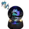 CrystalMon | 3D-gegraveerde kristallen bol met LED Licht Voet