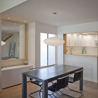 Ovale hanglamp met verticaal gestreepte kap