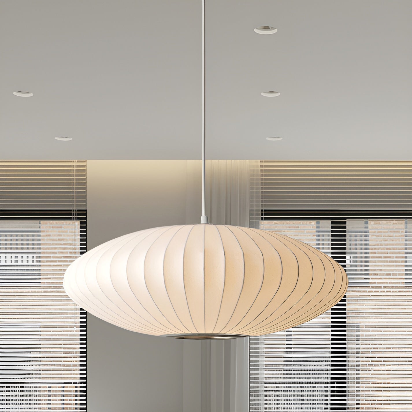 Ovale hanglamp met verticaal gestreepte kap