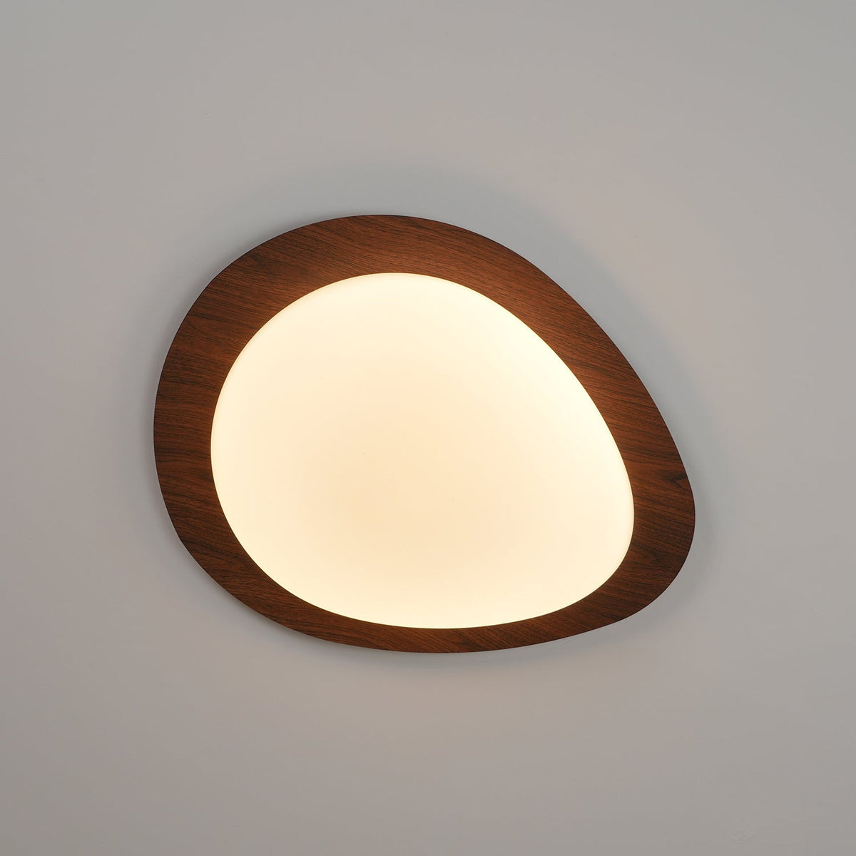 Quisti Pebble Walnoot Plafondlamp