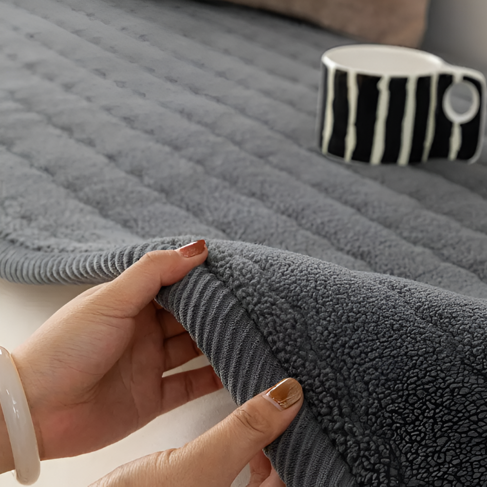 PolyesPlush - Zacht, Antislip en Huisdiervriendelijk Sofa Cover