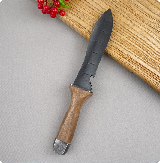 Survivalmes Van TrailForge Pro Grip Met Ergonomisch Handvat En Robuust Lemmet