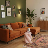 Retro wandlamp in heldere kleuren