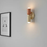 Retro wandlamp in heldere kleuren