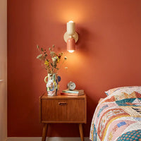 Retro wandlamp in heldere kleuren