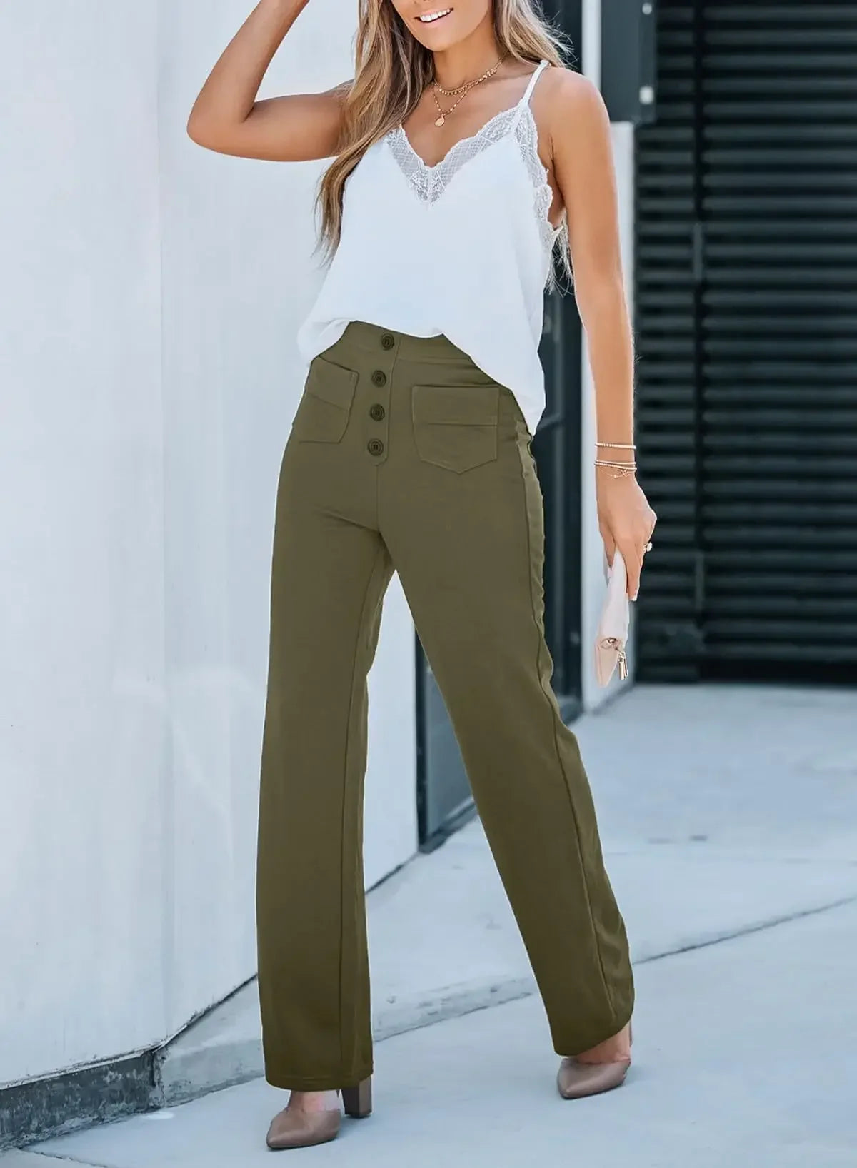 LuxeFit Chic Hoge Taille Casual Broek | Moeiteloos stijlvolle losse broek met elastische tailleband en functionele zakken voor ultiem comfort en veelzijdigheid in streetwear.