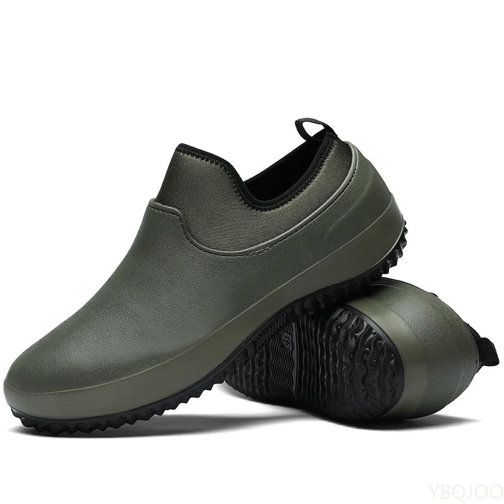 AquaElegance Korte Regenlaarzen voor Mannen | Waterdichte, antislip en comfortabele rubberen schoenen, ideaal voor chefs en buitenactiviteiten in regenachtig weer.