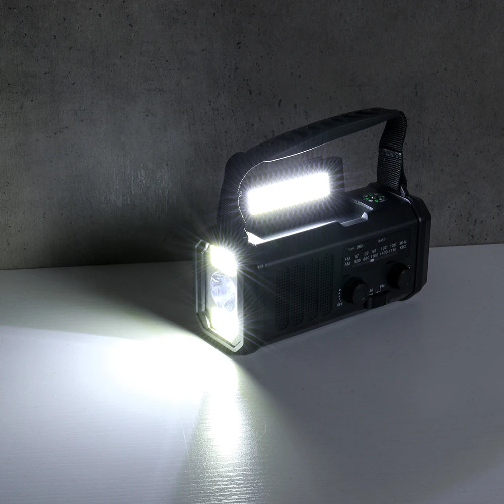 Multifunctionele Solar Radio | AM/FM-radio met zaklamp, kompas en handmatige stroomgenerator