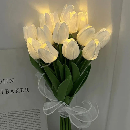 TulipGlow - Draagbare LED nachtlamp in de vorm van een tulp