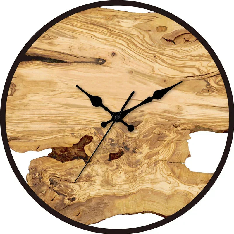 Geruisloze wandklok van acryl en hout
