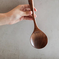 Keuken set gemaakt van natuurlijk teak