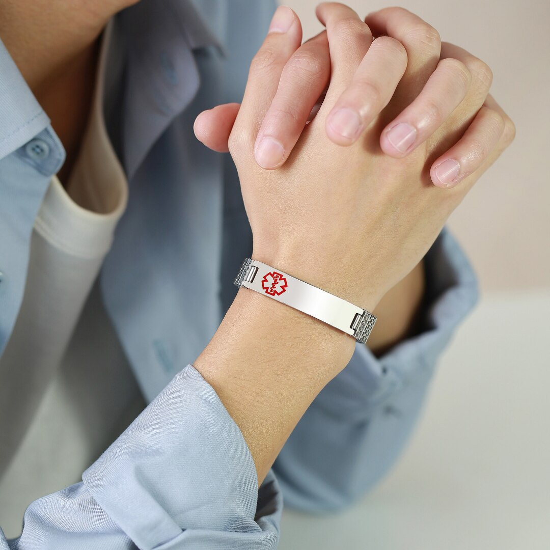 MediBand (Personaliseerbaar) | De veiligheidsarmband die spreekt wanneer jij dat niet kan