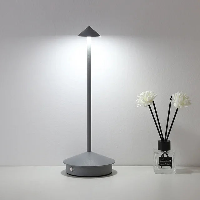 Oplaadbare Tafellamp Creatieve Eetkamer Touch Led Hotel Bar Koffie Pina Pro Tafellamp Lampada Da Tavolo Decoratieve Bureau Lamp