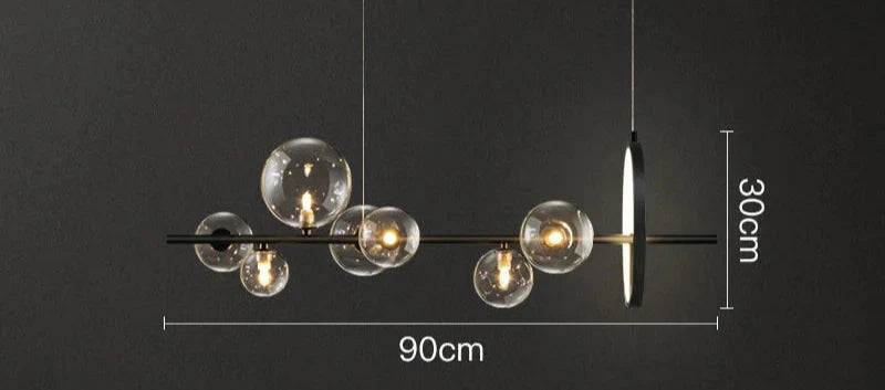 Moderne lineaire kroonluchter – glazen bollen en verlichte ring op zwart frame
