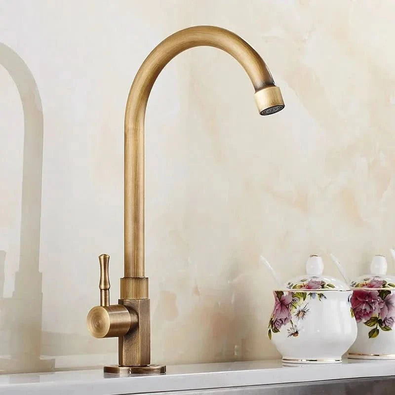 GoldenSwan Kraan – Antieke Zwanenhals Waterkraan van Messing voor de Keuken