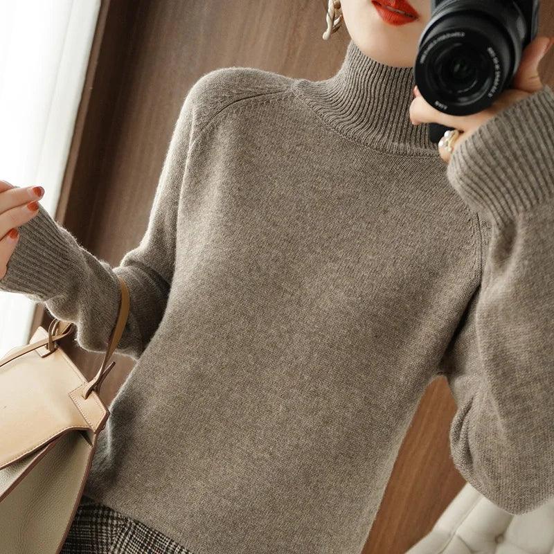 LuxeMerino Classic Mock Neck Sweater | Exquise merinowollen pullover voor ultieme warmte en zachtheid deze herfst en winter