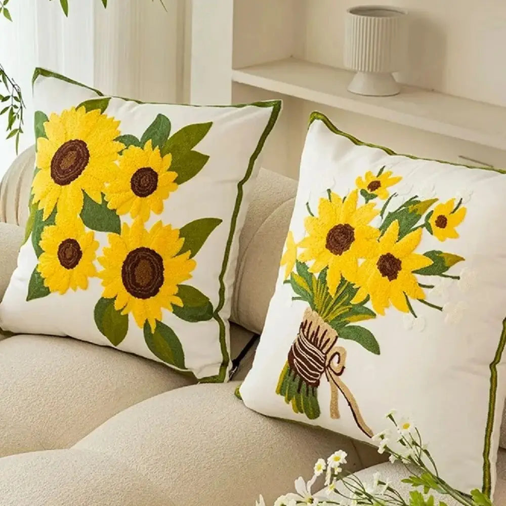 Caelirae - Katoenen Geborduurd Sierkussen 45x45 cm met Zonnebloemmotief