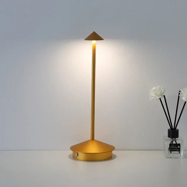 Oplaadbare Tafellamp Creatieve Eetkamer Touch Led Hotel Bar Koffie Pina Pro Tafellamp Lampada Da Tavolo Decoratieve Bureau Lamp