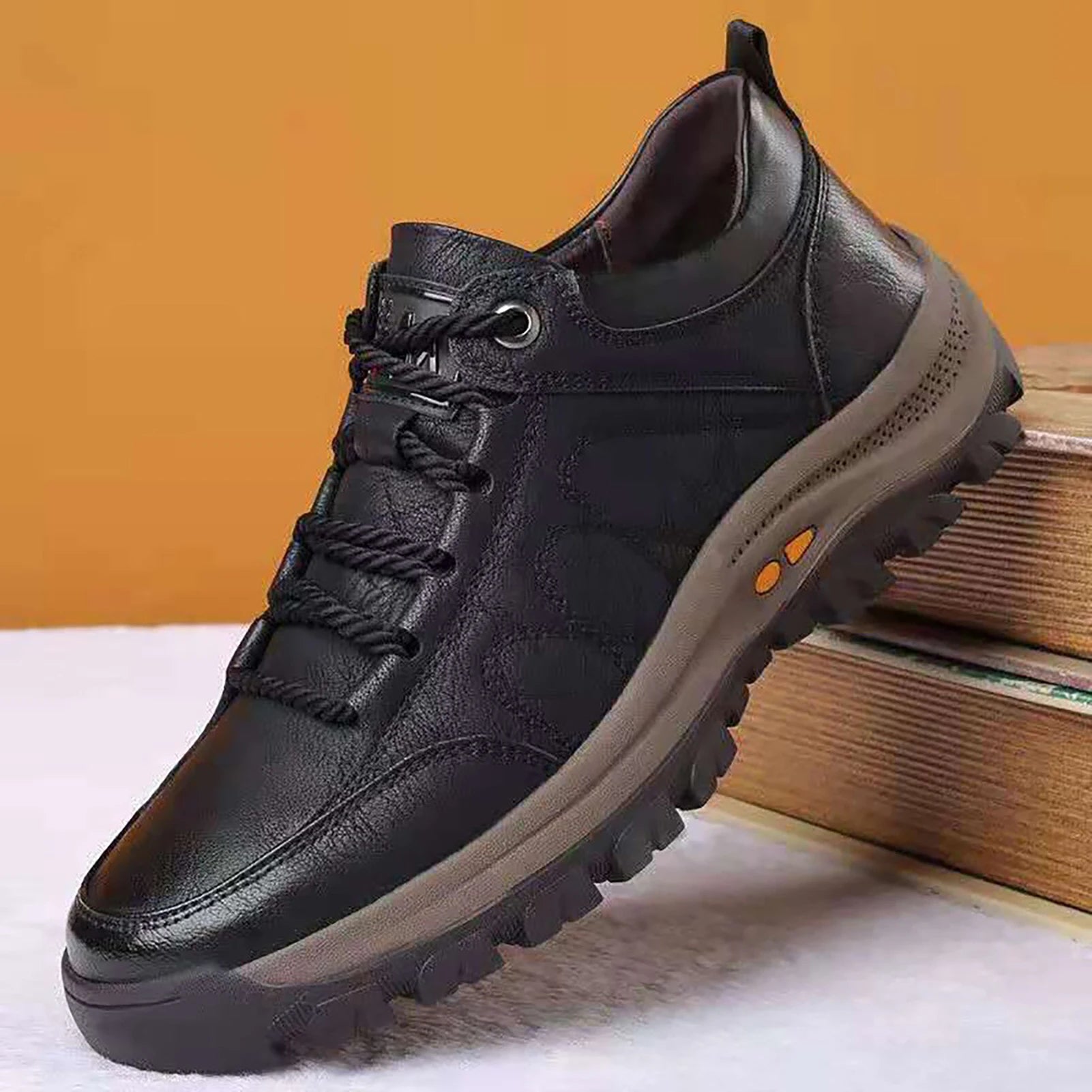 SummitStride Elite Wandelschoenen | Lichtgewicht, slijtvast leren schoeisel ontworpen voor bergbeklimmen en kampeeravonturen