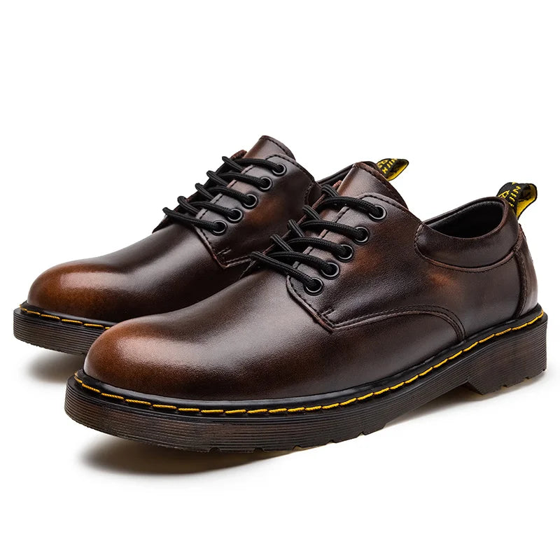 NobleStride Luxe Leren Boots | Stijlvolle ronde teen boots ontworpen voor comfort en duurzaamheid, perfect voor casual buitengebruik in de lente en herfst.