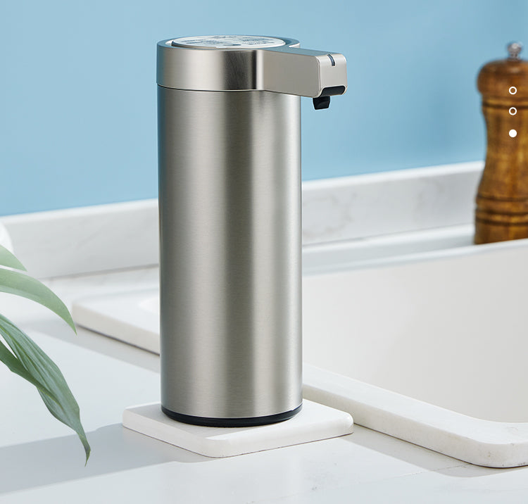 LuminaSteel Roestvrijstalen Contactloze Zeepdispenser In Moderne Badkamers