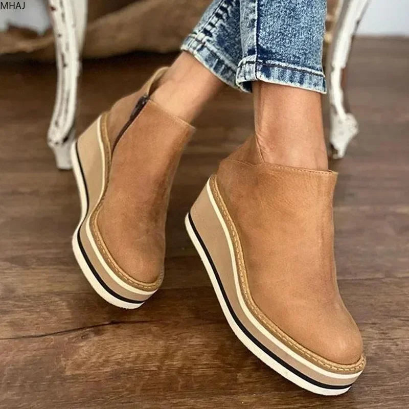 LuxeStride Elegante Dameslaarzen | Modieuze laarzen met hoge hakken en cowboyontwerp, perfect voor de herfst en winter.