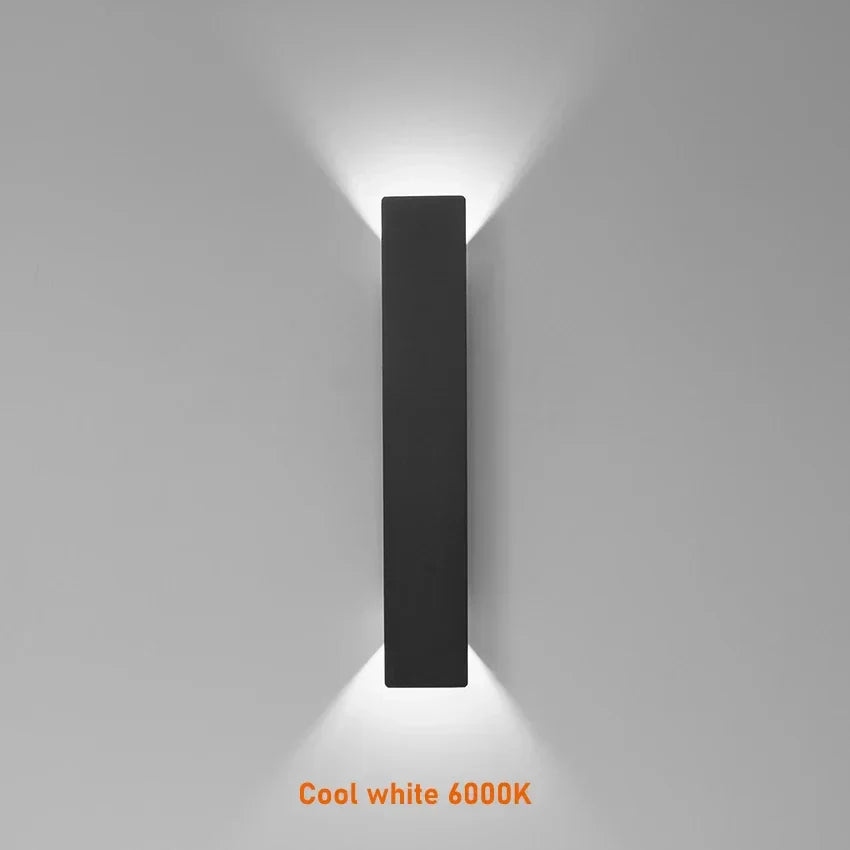 Moderne Buitenlamp – LED Wandlamp Op/Neer, Waterdicht, Verticale Ontwerp
