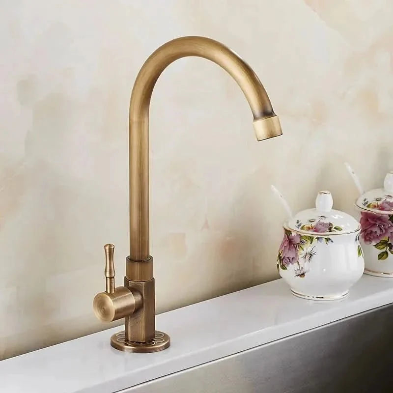 GoldenSwan Kraan – Antieke Zwanenhals Waterkraan van Messing voor de Keuken