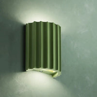 Skanto - Moderne wandlamp in lakritz hout