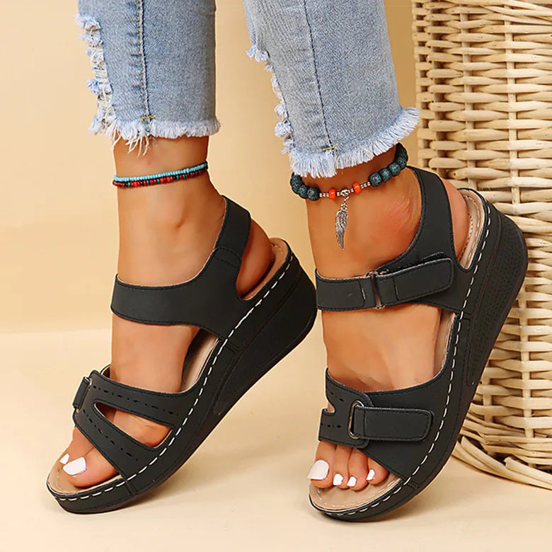 LuxeStride Dames Wedge Hak Sandalen | Biedt elegantie en stijl met een zachte zool en comfortabel draagcomfort in een platform sandaal