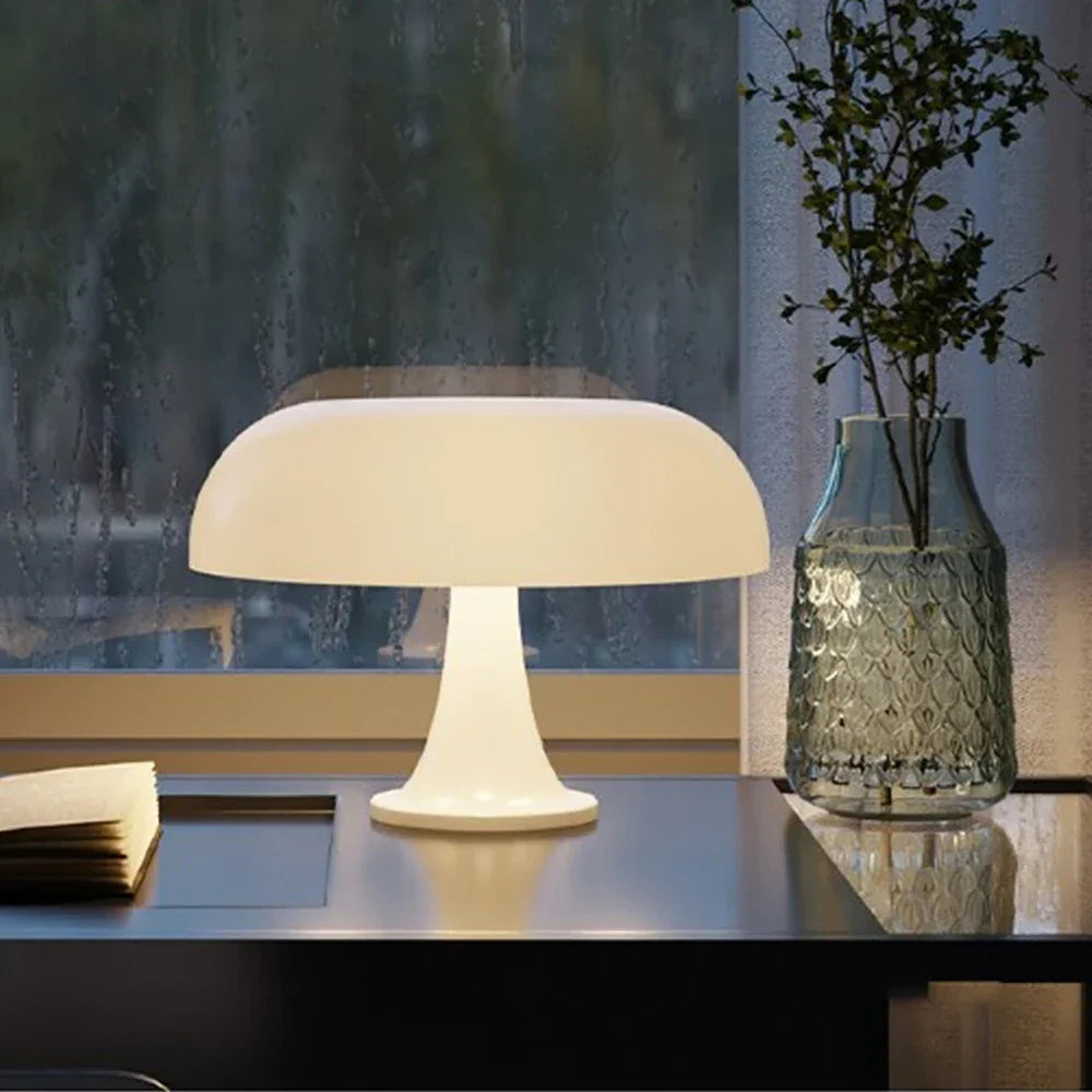 Design LED-tafellamp in de vorm van een paddenstoel
