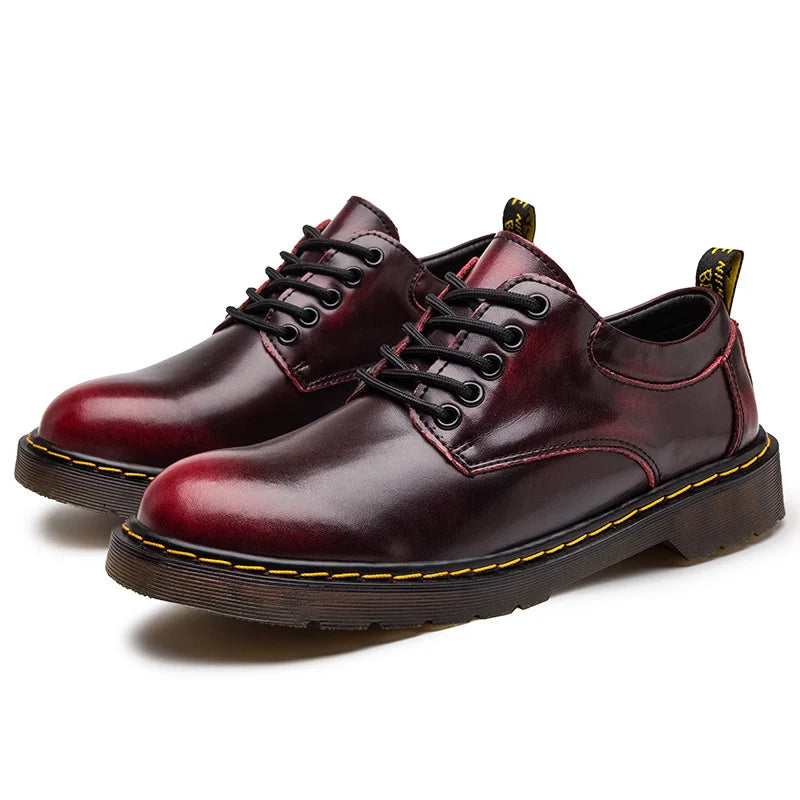NobleStride Luxe Leren Boots | Stijlvolle ronde teen boots ontworpen voor comfort en duurzaamheid, perfect voor casual buitengebruik in de lente en herfst.