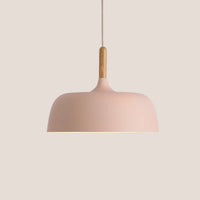 Moderne hanglamp van metaal met houten accent – Scandinavisch minimalistische stijl