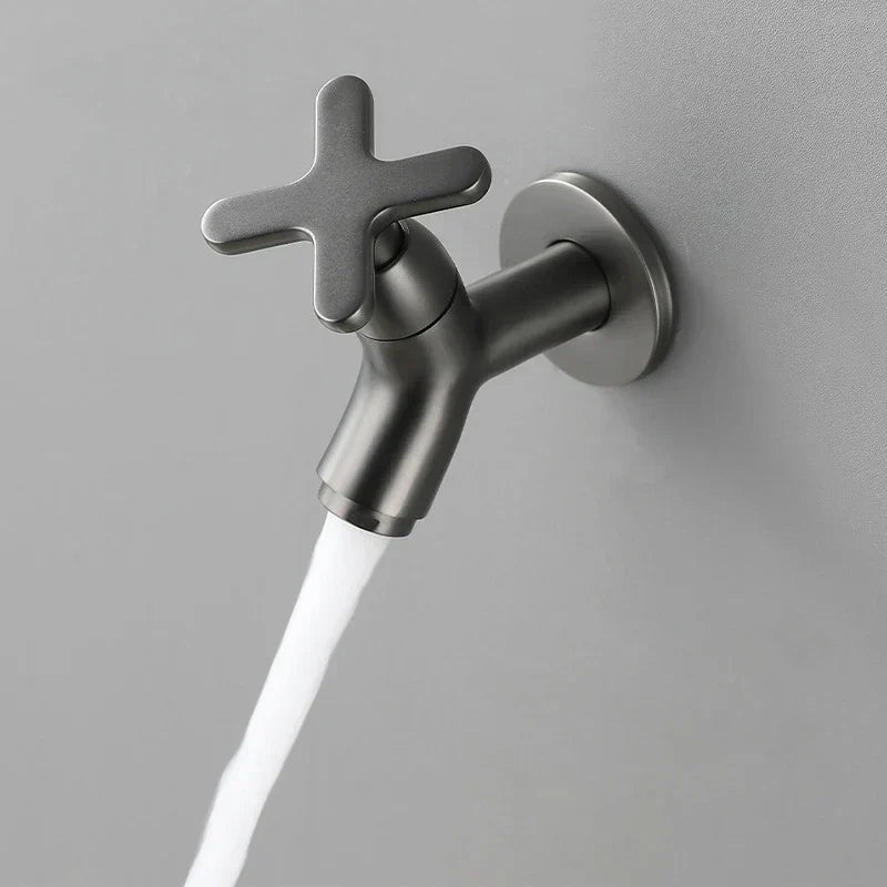 BrassFlow – Wandgemonteerde Koudwaterkraan van Massief Messing