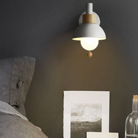 Wandlamp met Trekketting Moderne Houten Accent Sconces