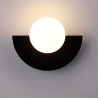 Noordse Halfronde Wandlamp