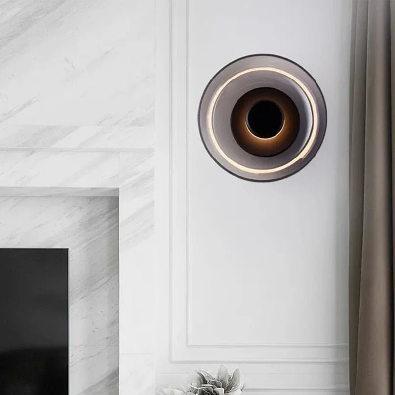 Moderne wandlamp met ronde kap