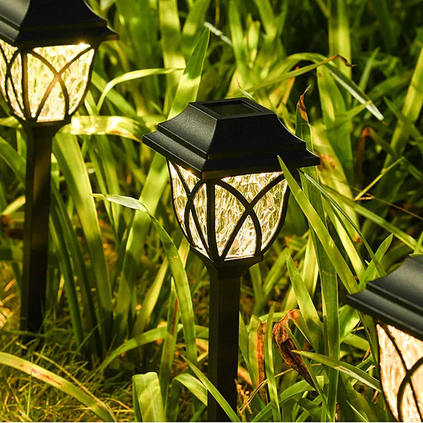 Zonne-energie Tuinlampen met Lantaarnontwerp voor Stijlvolle en Duurzame Buitenverlichting