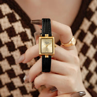 Sienna - Elegante Quartz Horloge met Gouden Wijzerplaat