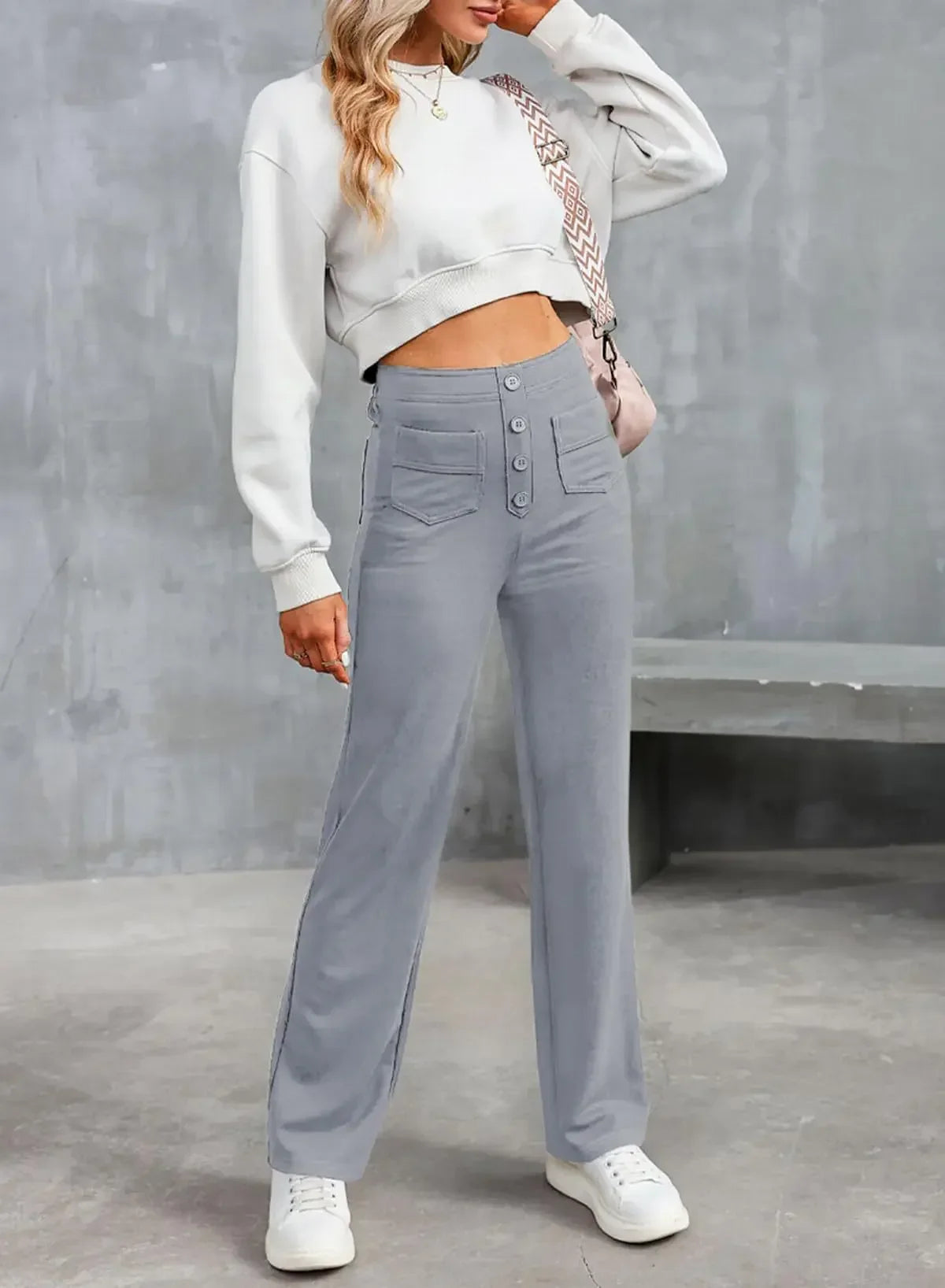 LuxeFit Chic Hoge Taille Casual Broek | Moeiteloos stijlvolle losse broek met elastische tailleband en functionele zakken voor ultiem comfort en veelzijdigheid in streetwear.