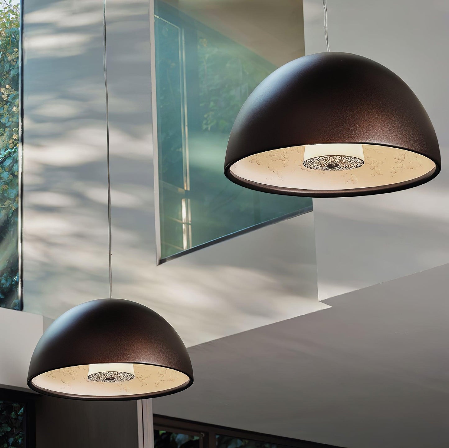 Suspensie Dôme Zwart met Elegante Geprofileerde Plafond