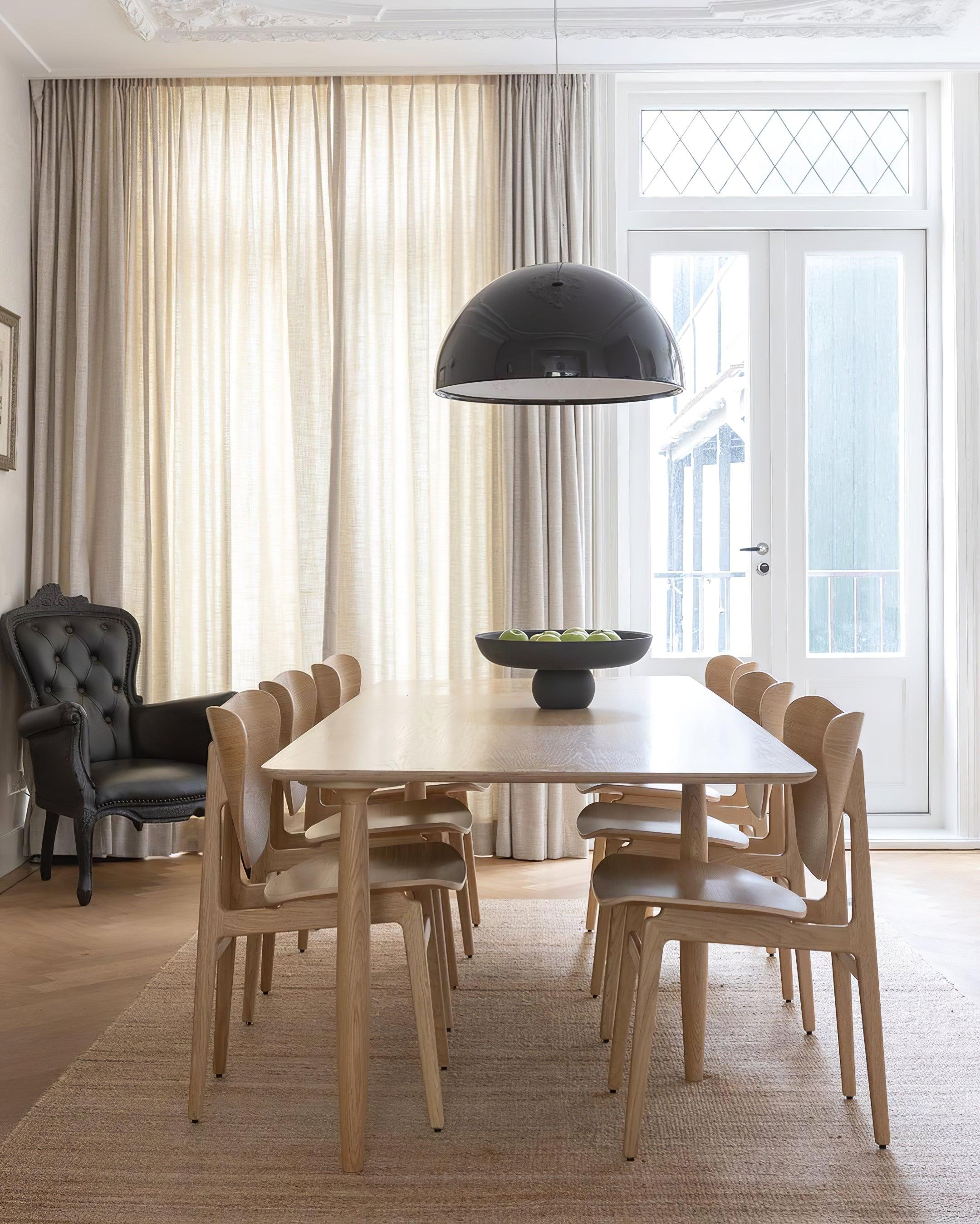 Suspensie Dôme Zwart met Elegante Geprofileerde Plafond