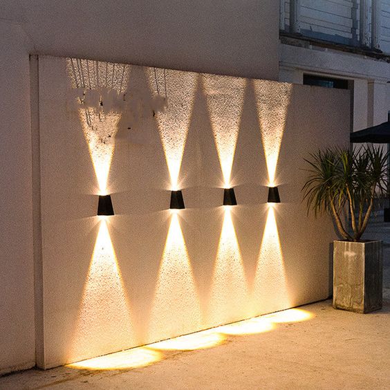 Zonnepanelen Wandlamp | Draadloos & Automatisch | IP65 Weerbestendig | LumaRay Solar