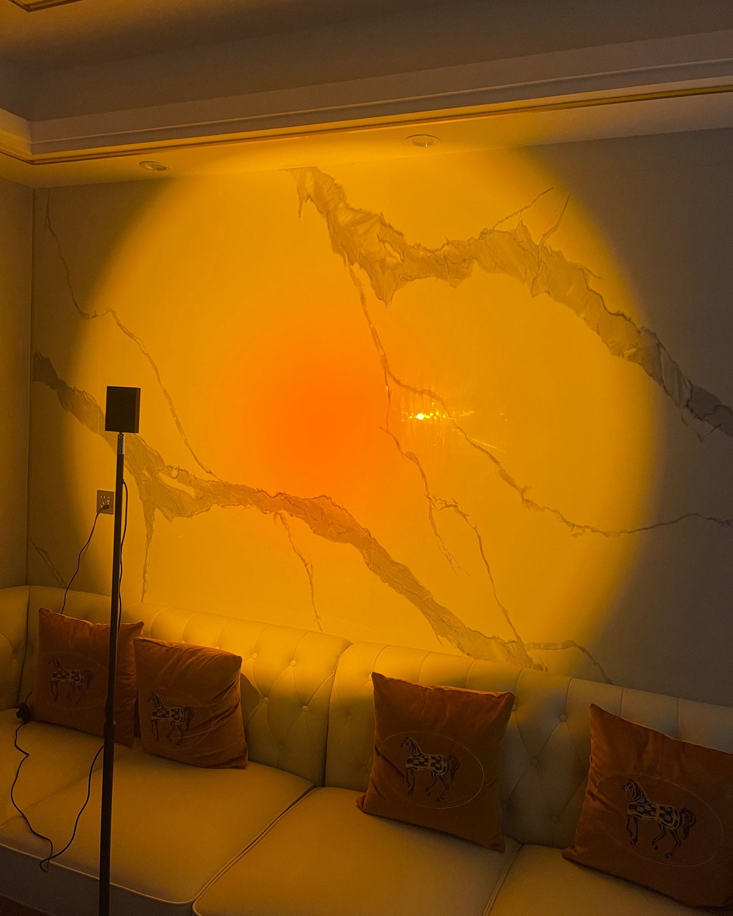 LED Kleurenprojector Vloerlamp | Minimalistisch Halo Licht Effect