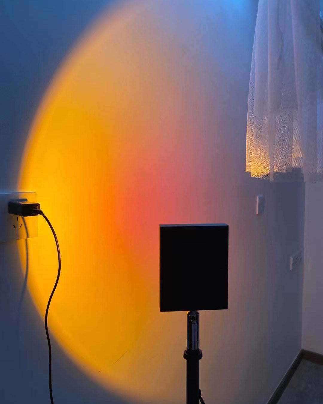 LED Kleurenprojector Vloerlamp | Minimalistisch Halo Licht Effect
